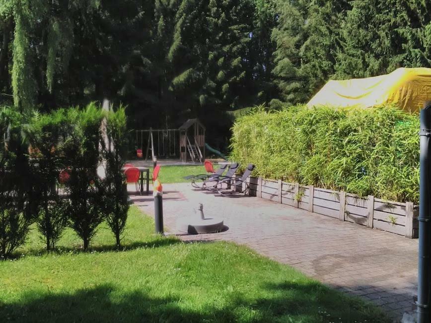 De Bron Villa Beringen Eksteriør bilde